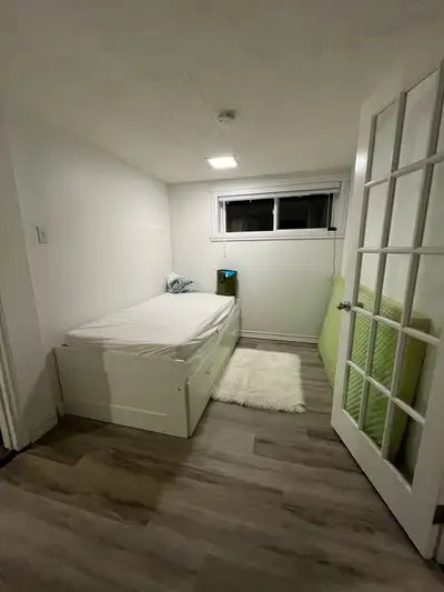 This Bachelor Basement Space is available to rent starting Sep 1 2026. Showings/Viewings of this pla...