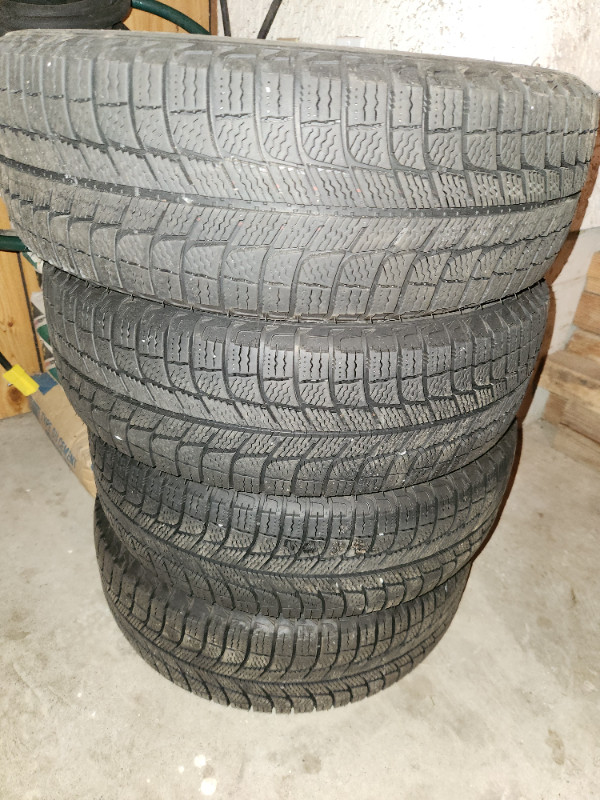 195 60R15 Winter Tires on Rims in Tires & Rims in Tricities/Pitt/Maple - Image 2