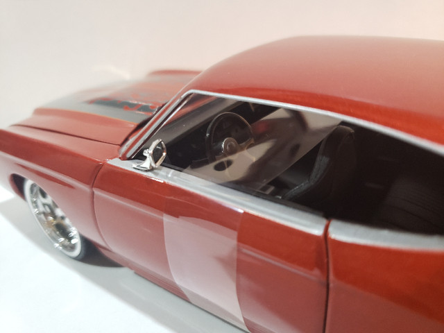 Full Throttle FOOSE Design 1971 Chevelle Die-cast 1:18th scale in Arts & Collectibles in Sarnia - Image 4
