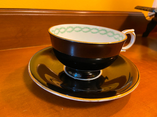 Vintage Black Windsor China Tea Cup & Saucer England in Arts & Collectibles in Oshawa / Durham Region