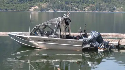 2005 Weldcraft Maverick Deep V. Welded aluminum ,18.5', Extended transom, 115hp Yamaha outboard with...