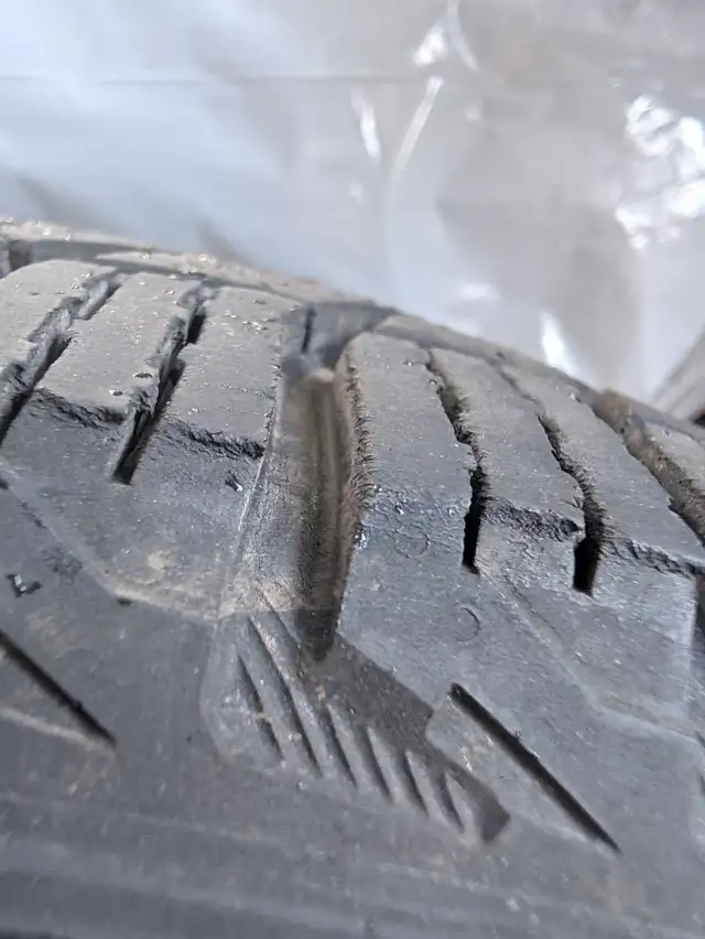Michelin X-Ice Snow SUV Winter Tires 255/55R20 on Gunmetal Alloy ...
