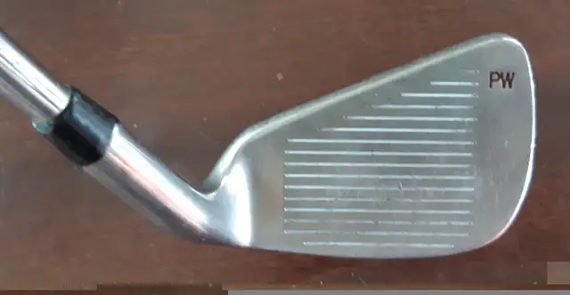 XPC Plus LH Iron / Fer PW + XPC Plus LH Iron / Fer PW2 in Golf in Gatineau - Image 3
