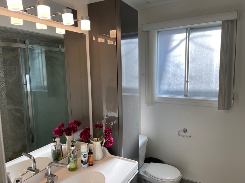 furnished Room for Female, Yonge/Steeles Ave. EArea, North York Room