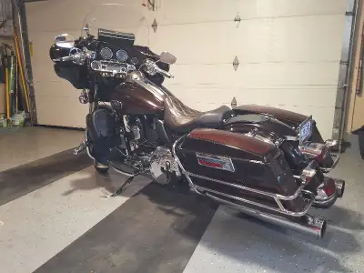 Harley Davidson, 2011, FL-ULTRA Classic 103, Electra Glide (FLHTCU). Fully safetied, service and rea...