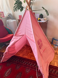 Tipi rose pour enfant - Pink child's tipi