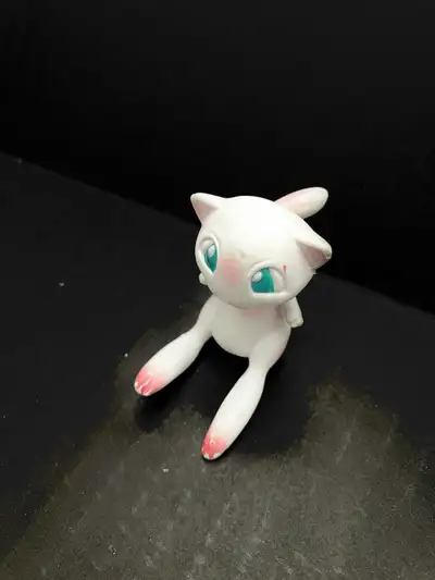 Mew Figurine Pokémon, View more