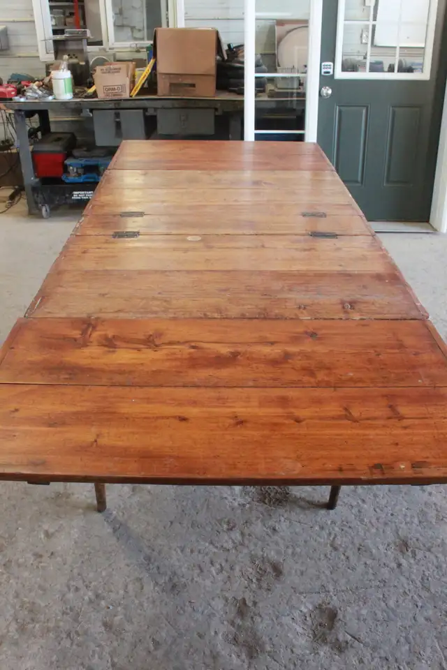 Butterfly Table in Dining Tables & Sets in Kitchener / Waterloo - Image 8
