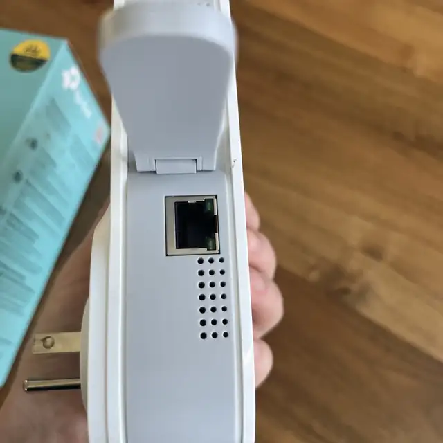 tp-link AC2600 MU-MIMO Wi-Fi Range Extender - dual band in Networking in City of Toronto - Image 7