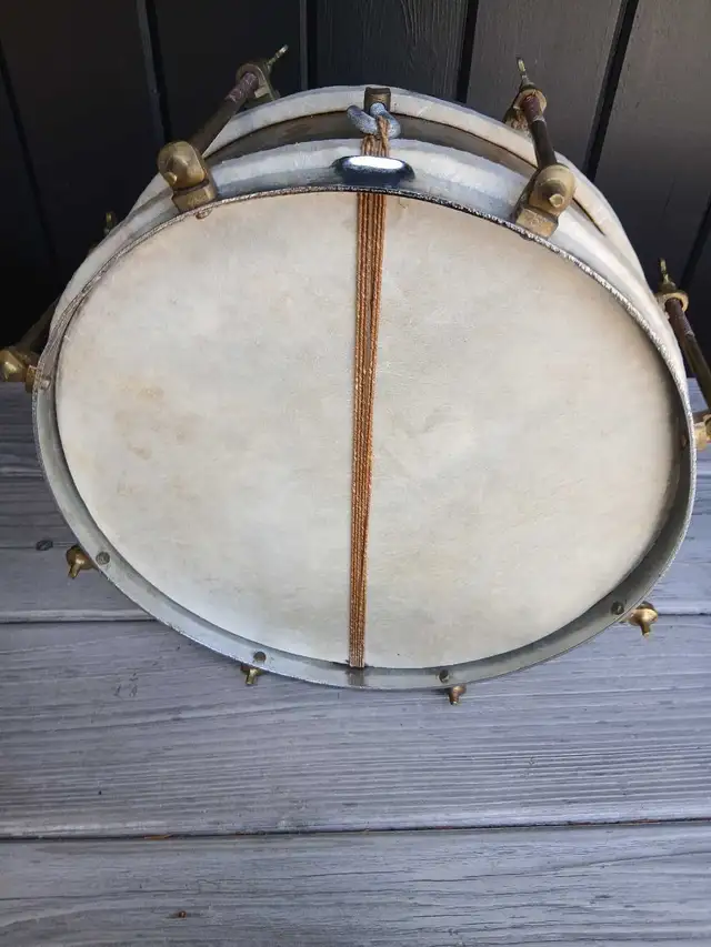 Vintage 8 lug 12" Brass Marching Snare Drum in Drums & Percussion in Oakville / Halton Region - Image 6