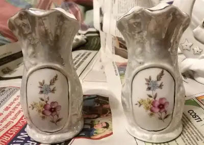 A PAIR VINTAGE CHINESE PORCELAIN VASES PEARL FINISH, View more