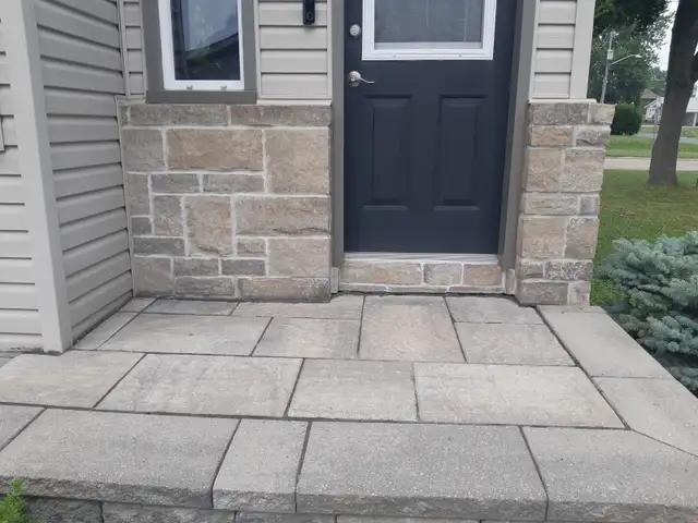 Pavers/coping stone landing, interlock stone in Other in Brockville - Image 3