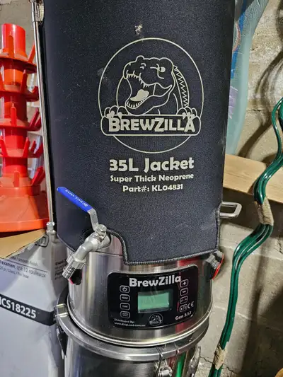 Giving up my dreams of home brew, so selling various brewing equipment and resources. Most things co...