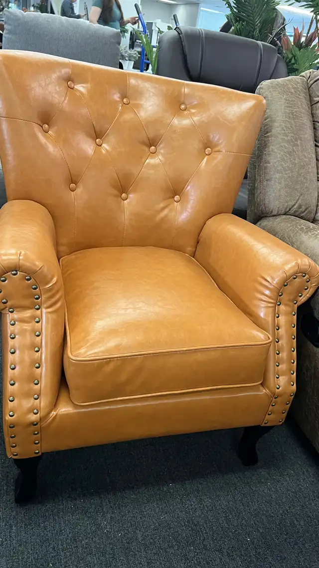 Mid-Century Modern Accent Chair, PU Leather Living Room in Chairs & Recliners in Markham / York Region - Image 2
