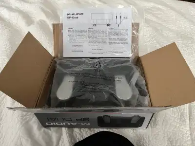 Dual foot pedal for keyboard, View more