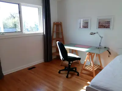 Male Students Only !!! Please call 613-262-8646. Newly renovated bsmt unit, large Furnished room bri...