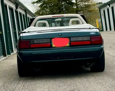 1990 7up edition (25th Anniversary) 5.0 forest green, metal fleck paint with white leather interior,...