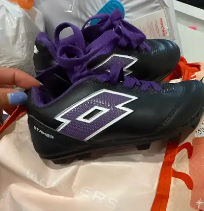 Soccer cleats- size 9T, View more