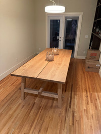 8 Seat Oak Table Perfect Condition