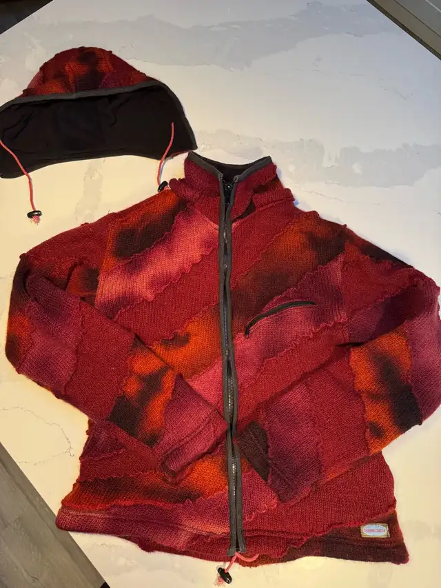 Fleece Lined Wool Jacket With Detachable Hood in Women's - Tops & Outerwear in Calgary - Image 8