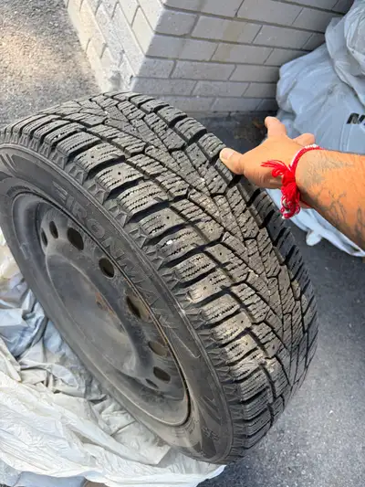Size is 16 inch and it’s almost new only used one winter.good in condition and with rims.