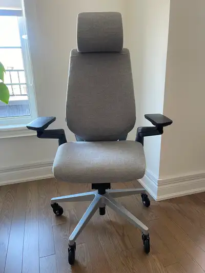 Steelcase Gesture Chair With Headrest & Lumbar Grey/White Mint, View more
