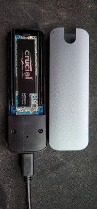 Crucial MX500 500GB SATA M.2 SSD w/ external USB 3.0 case