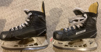 Bauer hockey skates size youth 13.5