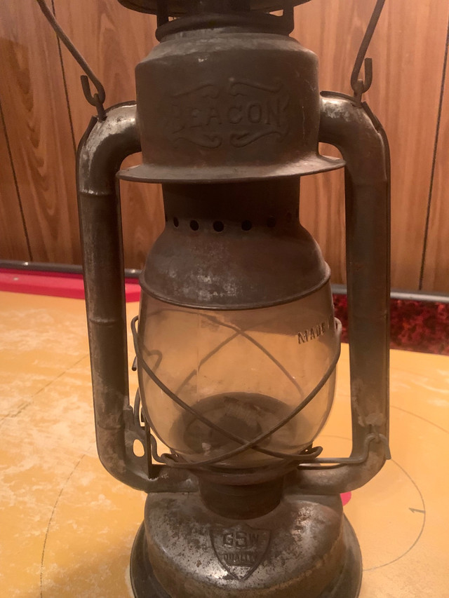 Antique lanterns in Arts & Collectibles in Swift Current - Image 2
