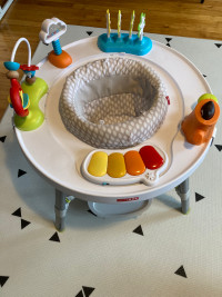 Explore and More Baby's View 3-Stage Activity Center