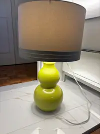 Crate and Barrel - Lampe - Table lamp