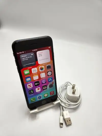 iPhone SE 2nd Gn 2020 64gb 83% Unlocked 3 Months Warranty, View more