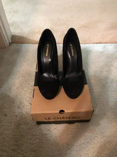 Le Chateau Heels, View more