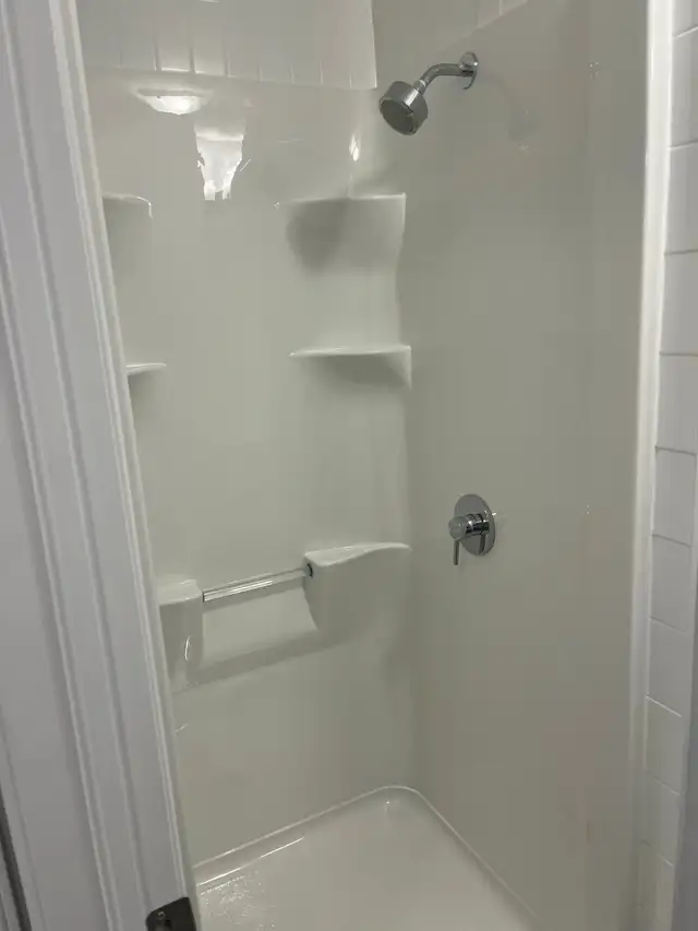 House for Rent – Niagara Fall (Dorchester Road) New Home in Houses for Sale in St. Catharines - Image 3