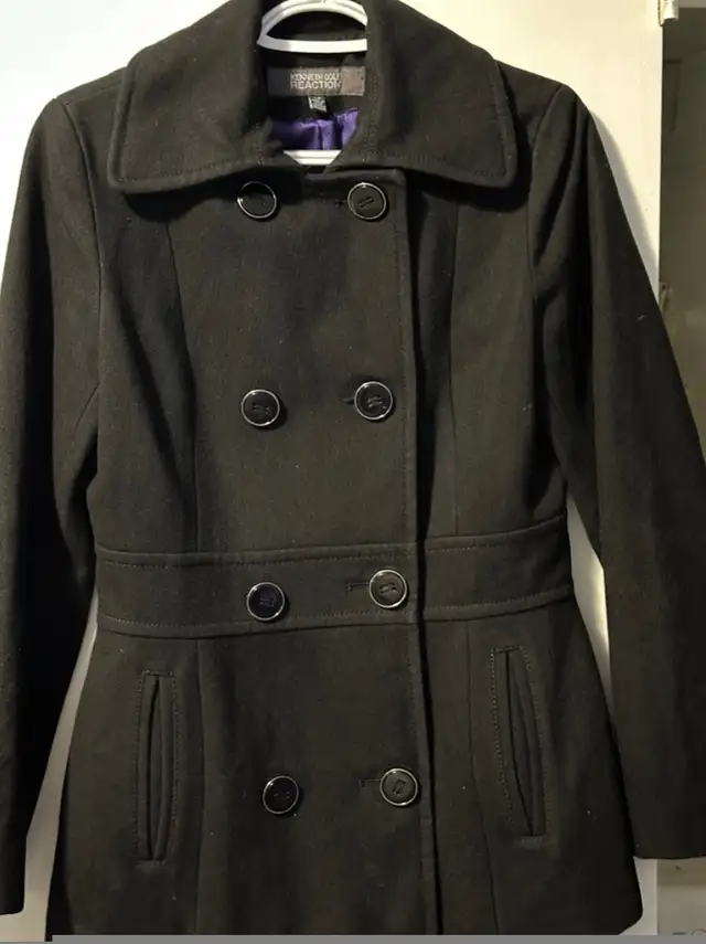 Black double breasted pea coat sz S in Women's - Tops & Outerwear in Mississauga / Peel Region - Image 3