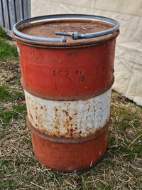 Steel drum / burn barrel