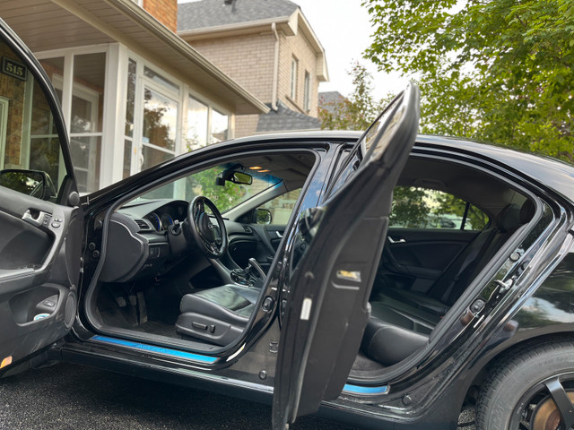 2012 TSX Manual in Cars & Trucks in City of Toronto - Image 4