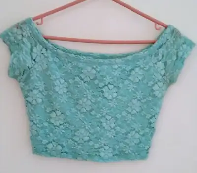 Ladies Stretch Lace Crop Top by Hollister Sz M, View more