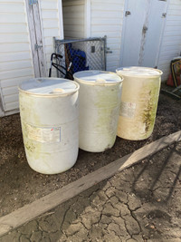 Rain Barrels With Tops