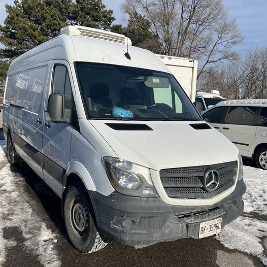 2017 Mercedes-Benz sprinter 2500 high roof ext body in Cars & Trucks in Mississauga / Peel Region