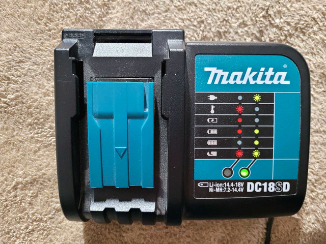 Makita fast charger in Power Tools in Kingston
