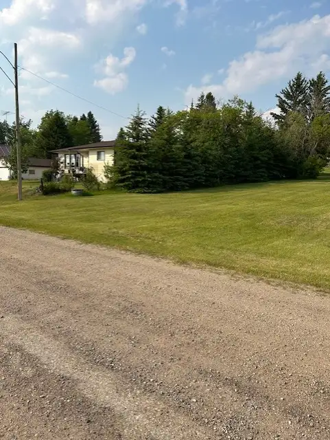 Lots for Sale in Land for Sale in Nipawin - Image 3