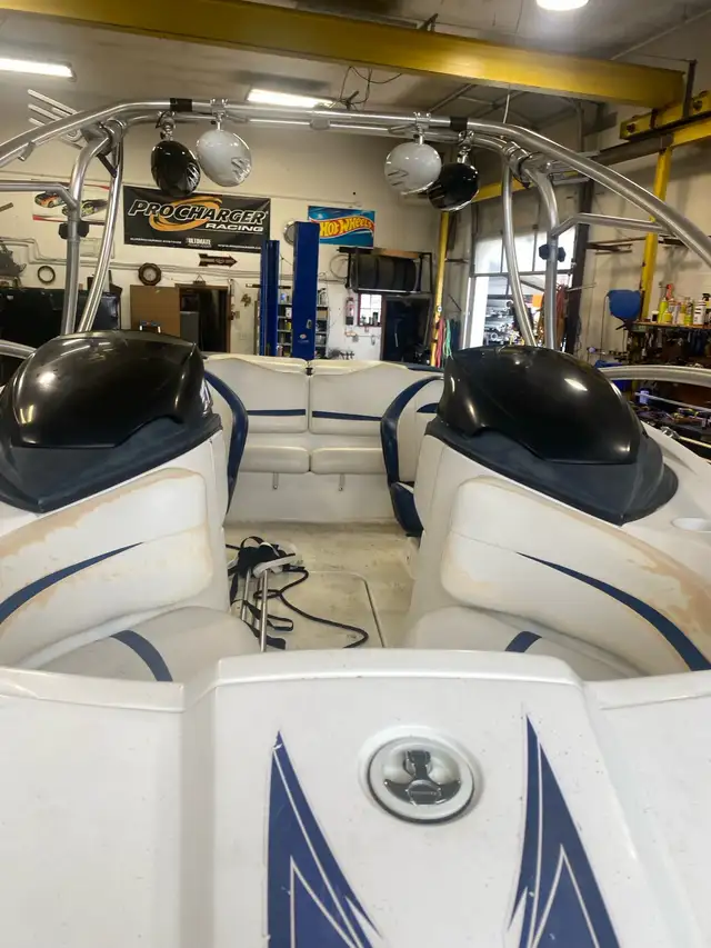 boat and watercraft in Powerboats & Motorboats in Red Deer - Image 3
