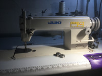 Juki DDL 5600 N . Industrial  machine heavy weight materials