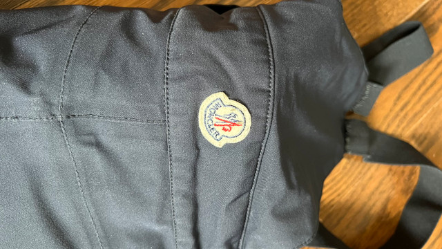 Moncler snow pants for 7-10 years old (reduced price) in Kids & Youth in Oakville / Halton Region - Image 4