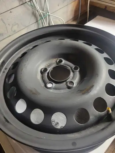 Selling 4 brand new rims, never seen winter before, 5 bolt pattern 5x 105. Fits tire 205/55/16. Fits...