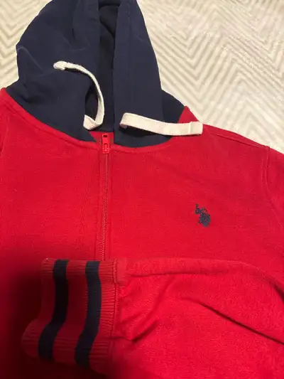 Polo hoodie-price or trade, View more