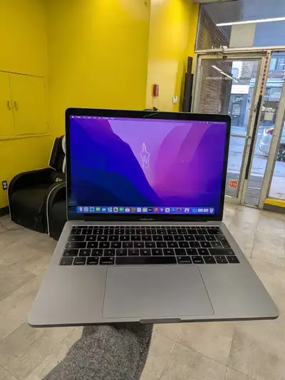 Apple MacBook Pro 2017, View more