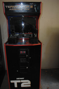 Terminator 2 Arcade Game with Dedicated Original Cabinet