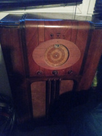 Vintage general electric radio